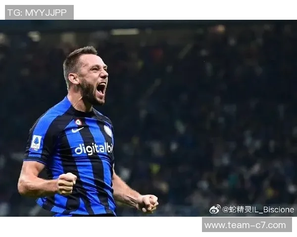 德弗里强调继续积累积分的重要性并提升球队表现 德弗里强调继续积累积分的重要性并提升球队表现