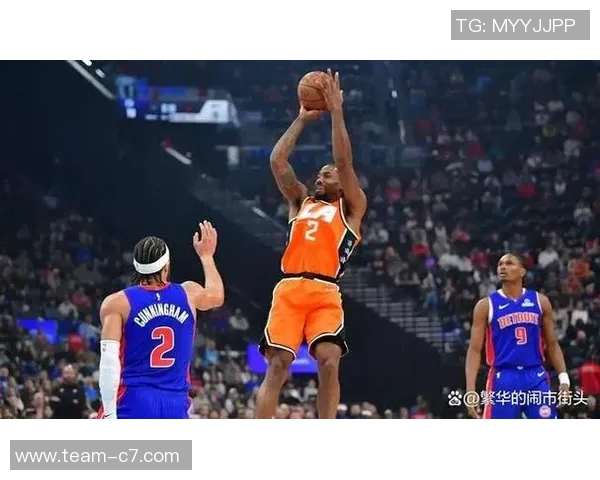 三球半场高效表现砍下23分7篮板4助攻首节独揽15分助力球队奋战